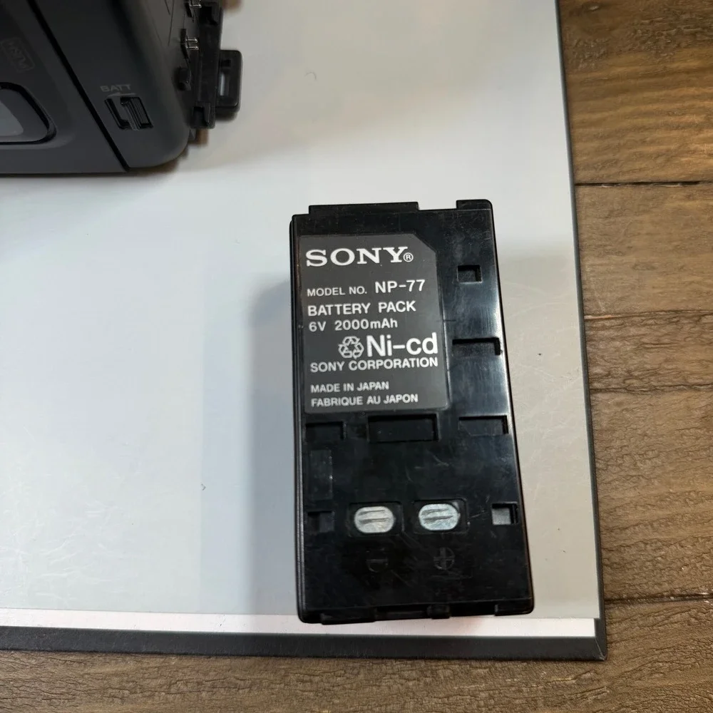 Vintage Sony CCD-F45 Video8 8mm Handycam Camcorder Powers On Case AC Adapter